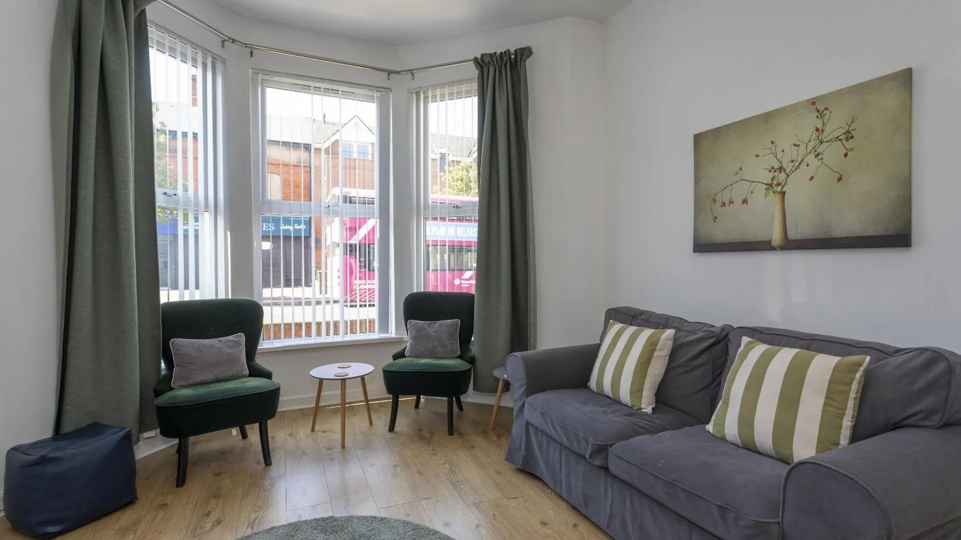 Albert Lodge- One Bedroom Apartment Belfast